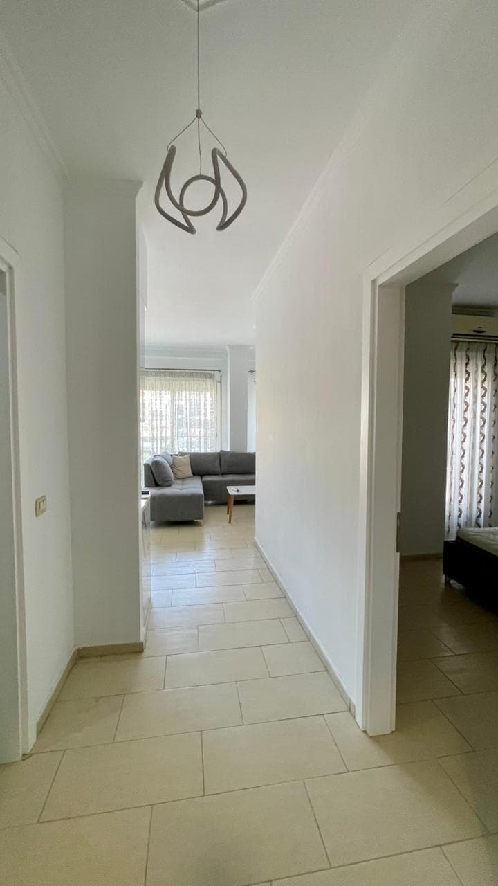Qera, Apartament 1+1 ,Rruga Him Kolli, Tiranë 4