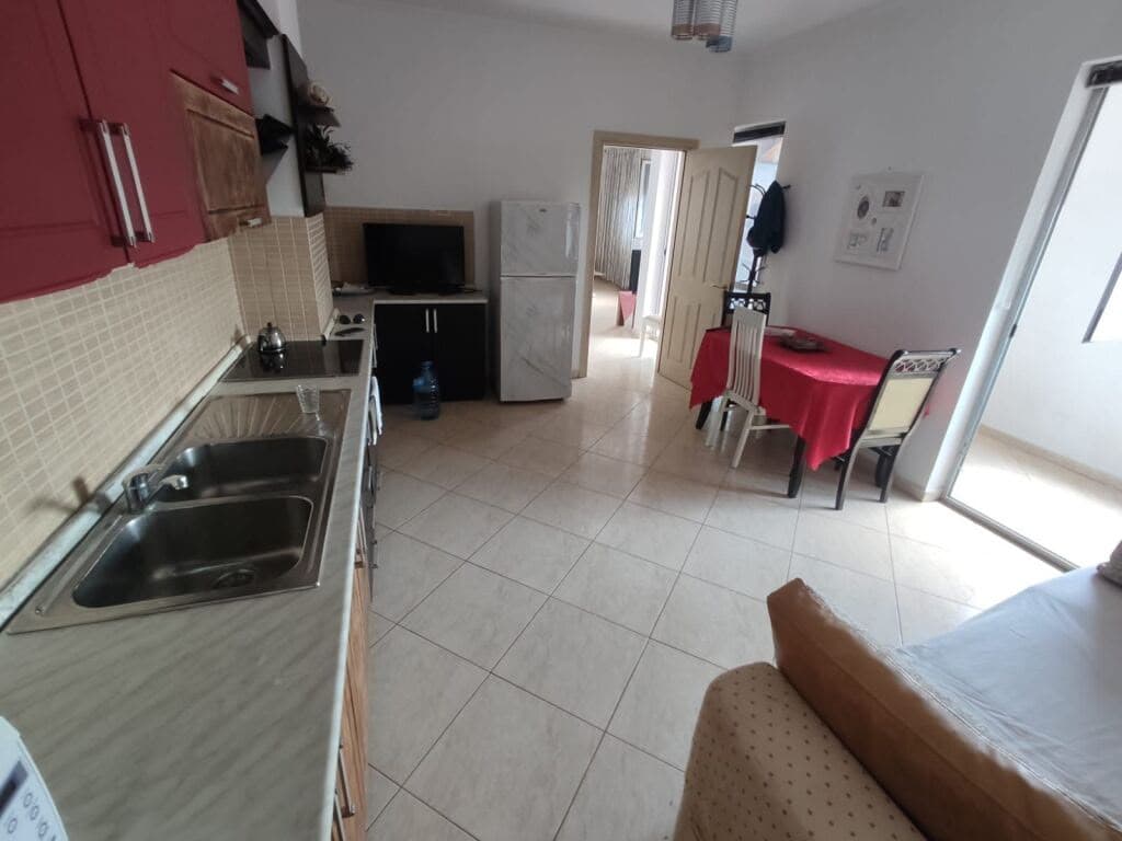 Qera, Apartament 2+1+2, Rruga Fortuzi, Tiranë 4