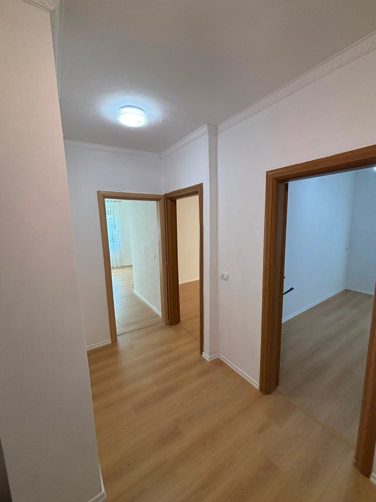 Shitet, Apartament 2+1 , Fresku, Tiranë 4