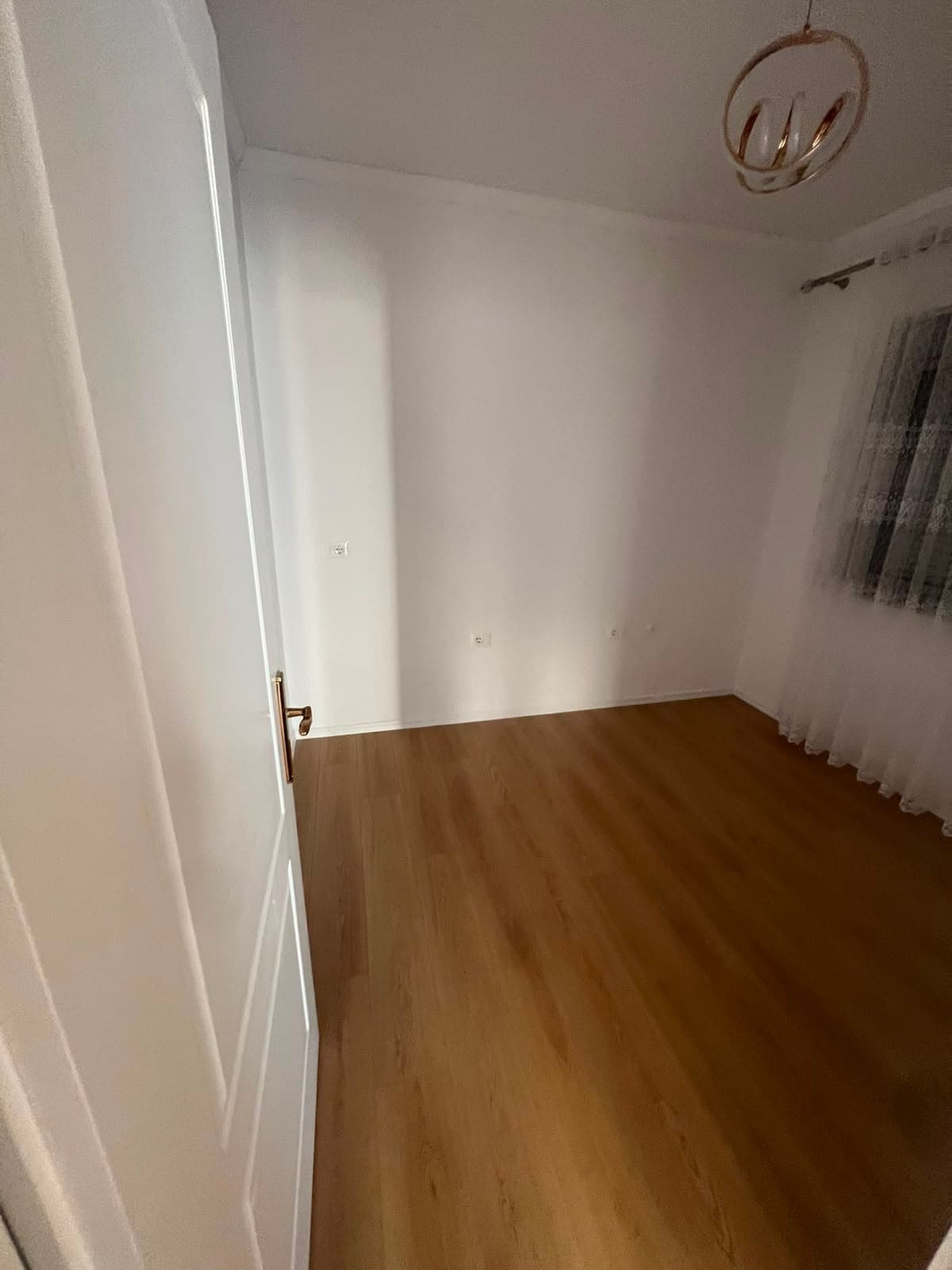 Shitet, Apartament 2+1 , Fresku, Tiranë 4