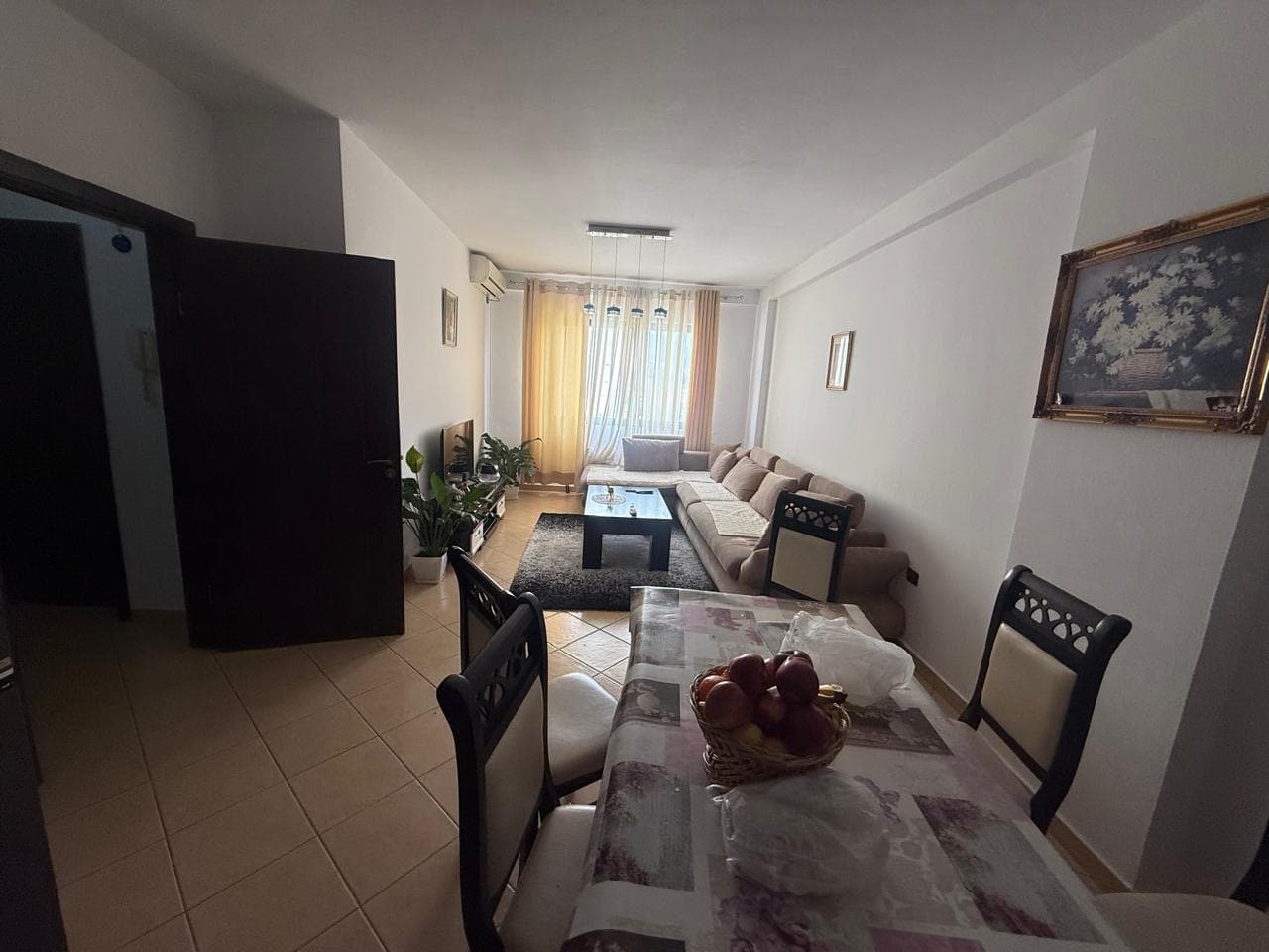 Shitet, Apartament 2+1+2 , Fresku, Tiranë 3
