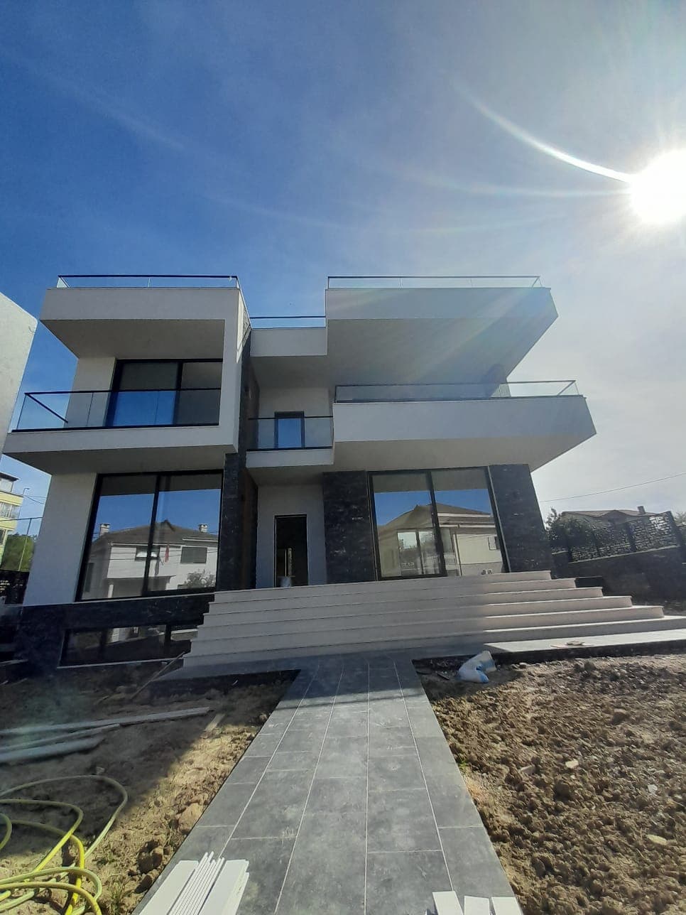 Shitet, Vilë, Pallati i Brigadave, Tiranë - 800.000€ | 480 m²