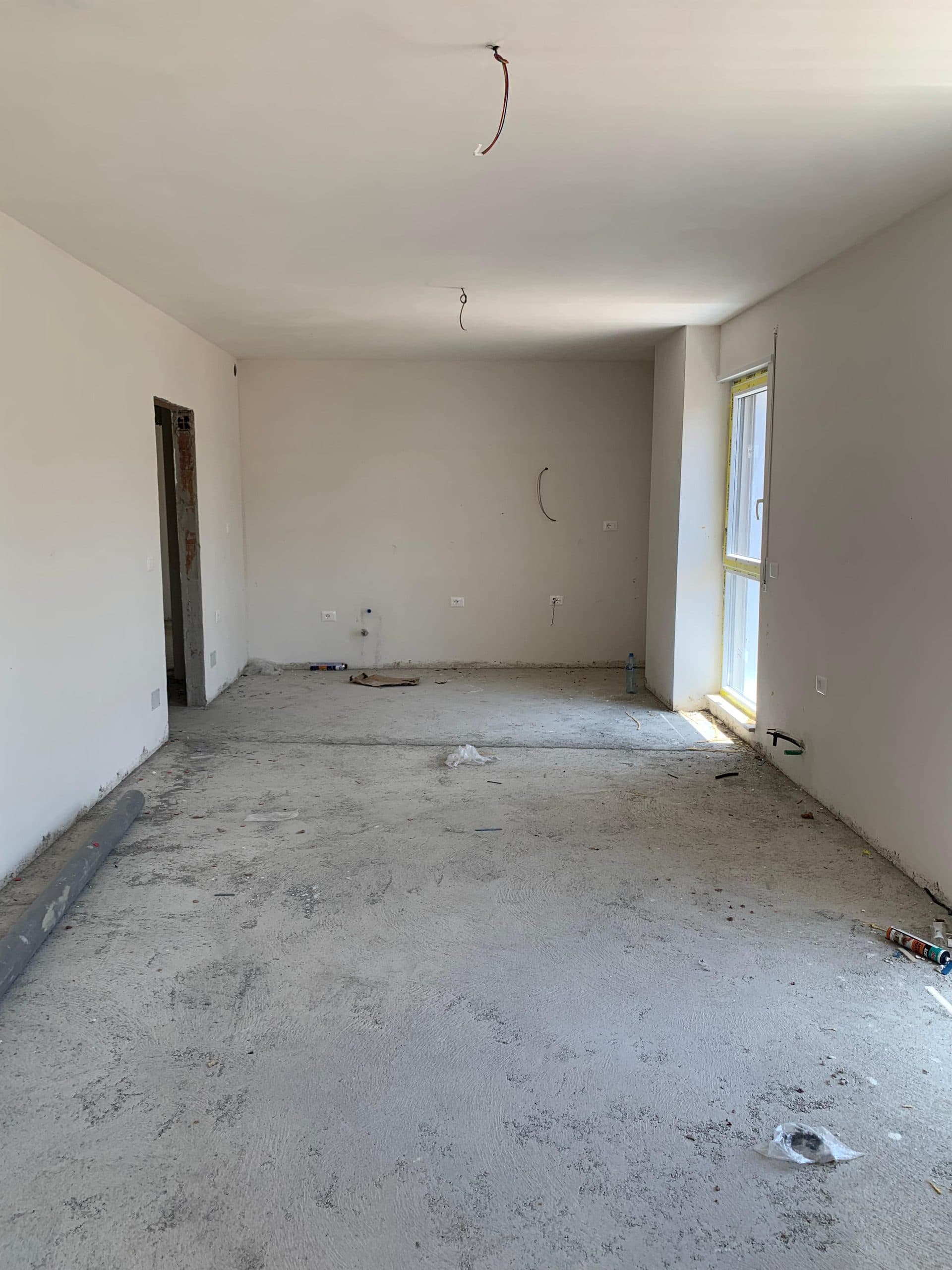 Shitet, Apartament, Xhamllik, Tiranë - 2000€ m2