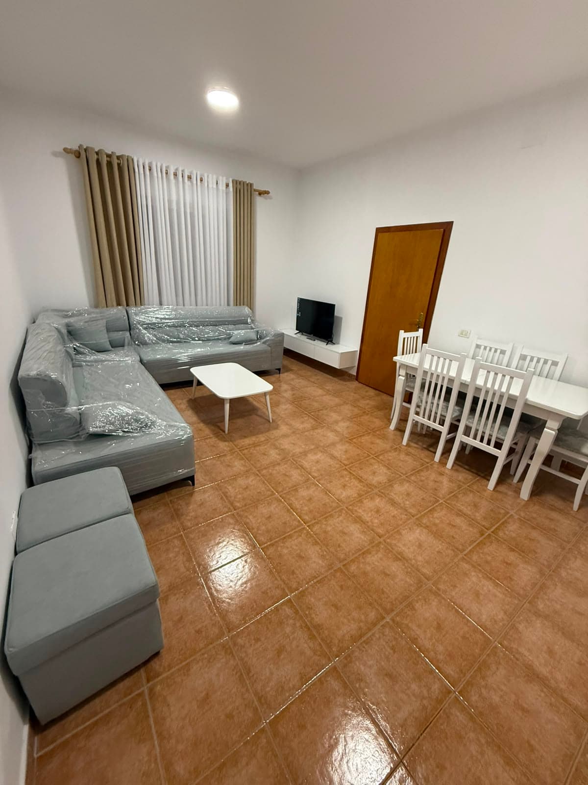 Qera, Shtepi Private ,1+1 , Rruga 5 Maji, Tiranë 2