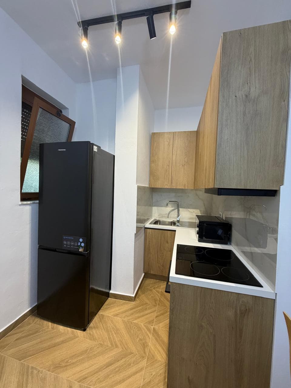 Shitet, Vilë 5-Katëshe, Selitë, Tiranë - 750000€ | 720 m² 3