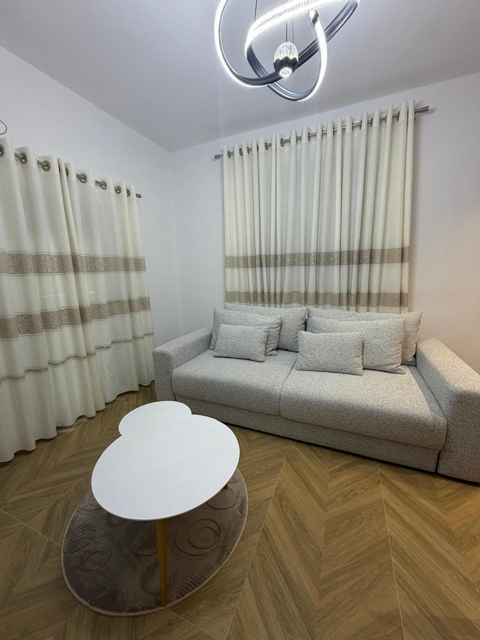 Shitet, Vilë 5-Katëshe, Selitë, Tiranë - 750000€ | 720 m² 4