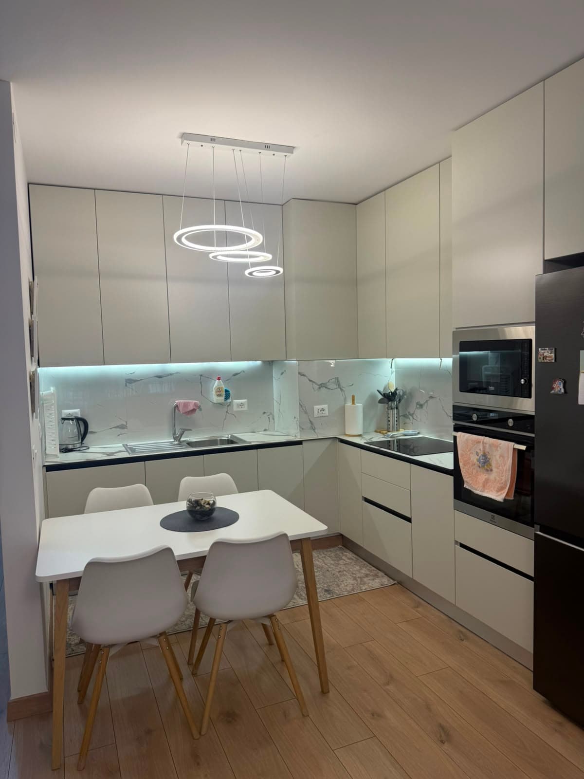 Shitet, Apartament 1+1, Përballë Kompleksit Delijorgji, Tiranë 2