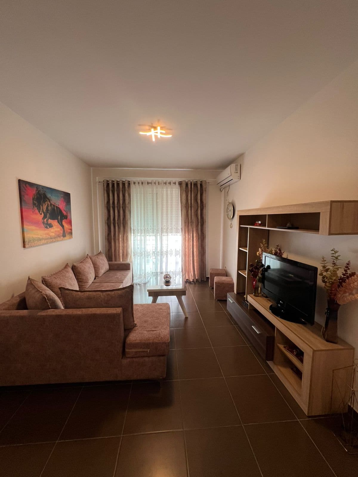 Qera, Apartament 2+1+2+Parking , Liqeni i Thatë, Tiranë