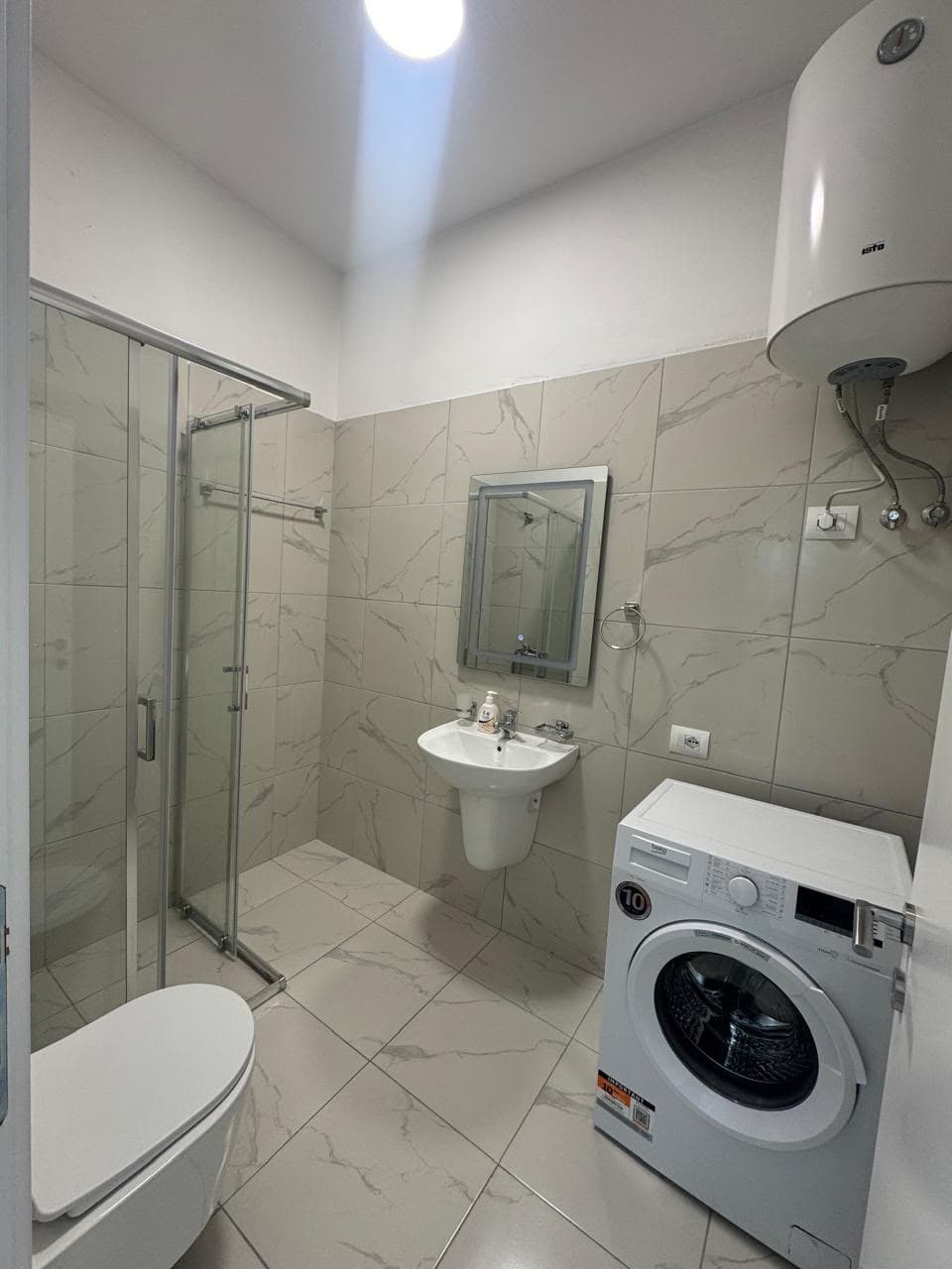 Shitet, Apartament 2+1+2, Rezidenca Henke, Tiranë - 19,000,000 Lekë | 86.3 m²