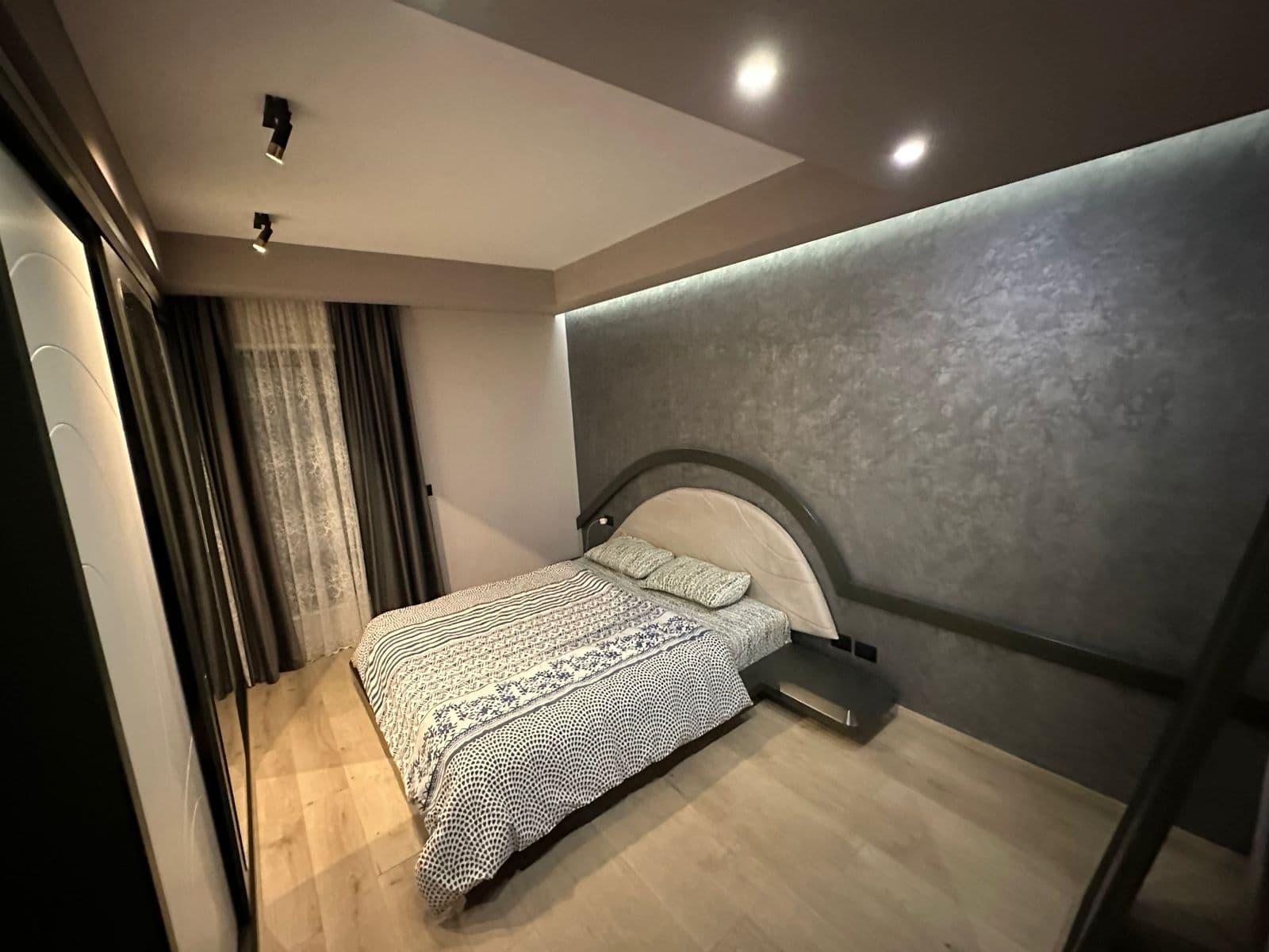 Shitet, Apartament 2+1+2+Post parkimi i përfshirë në çmim, Kompleksi Delijorgji, Tiranë 4