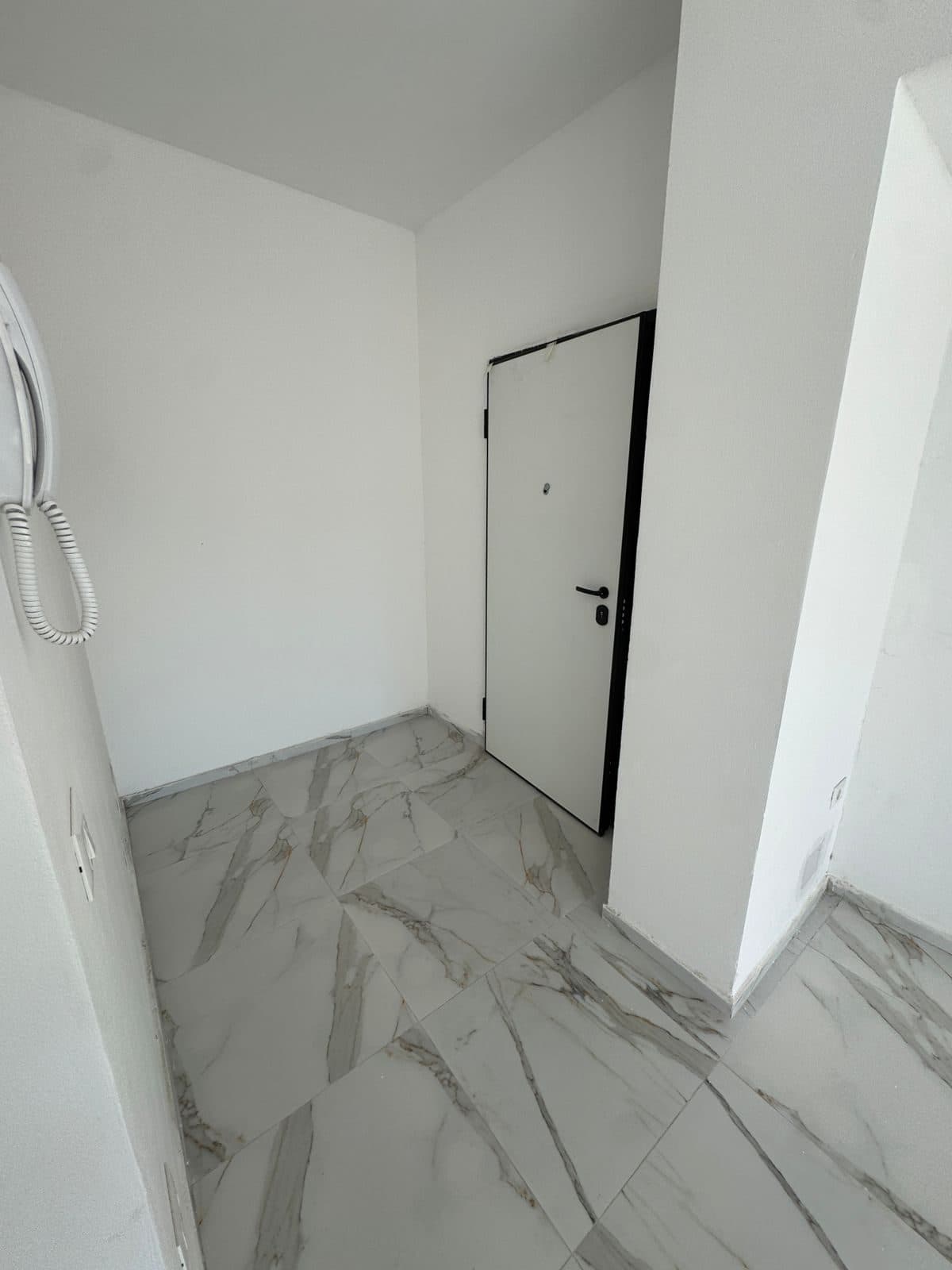 Qera, Apartament 1+1, Kompleksi Aura, Tiranë 4