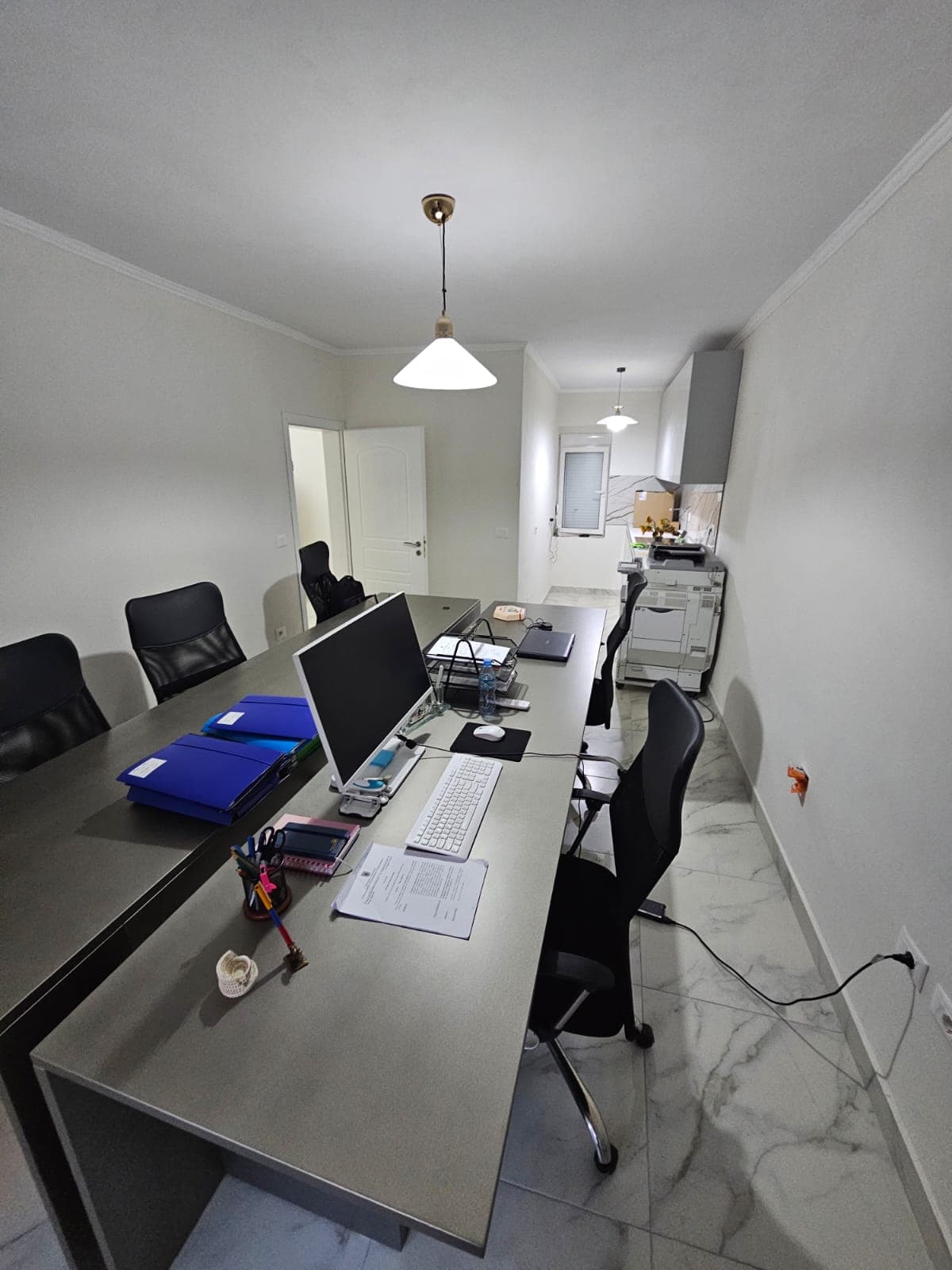 Shitet, Apartament 1+1+Dyqan , Bulevardi Bajram Curri , Tiranë 2