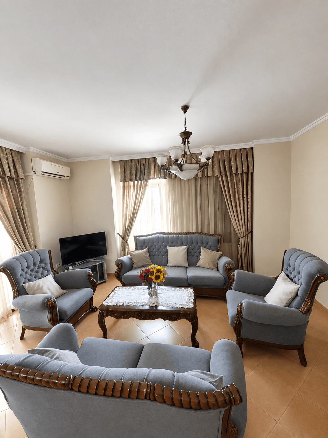 Qera, Apartament 2+1+2 , Ish Ekspozita, Tiranë