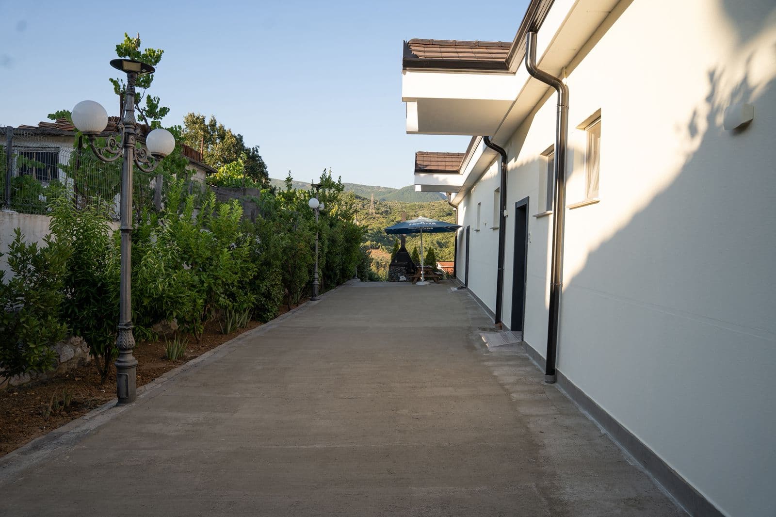 Shitet, Vilë , Bërzhitë, Tiranë - 600000€ | 2500 m²