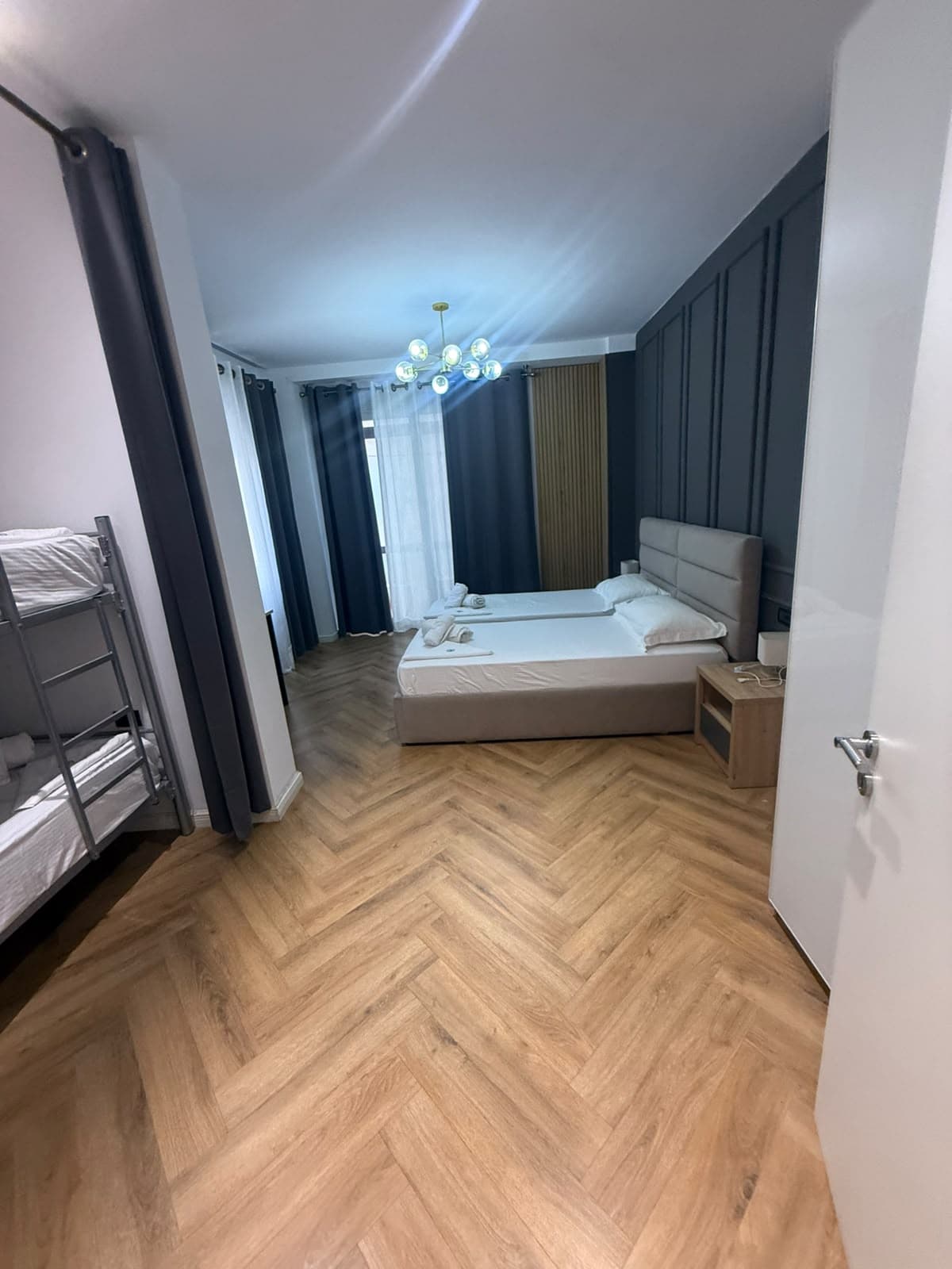 Shitet, Duplex 2+1+2 , Myslym Shyri, Tiranë 4