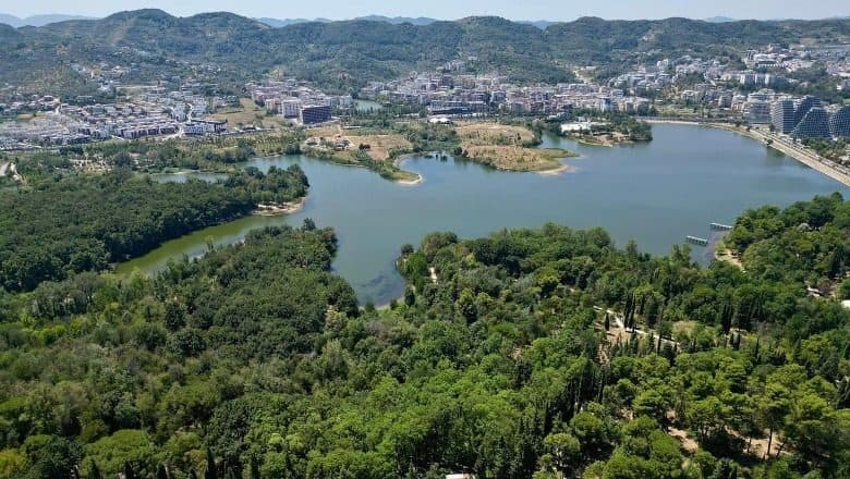 Shitet, Tokë Truall, Liqeni i Tiranës, Tiranë