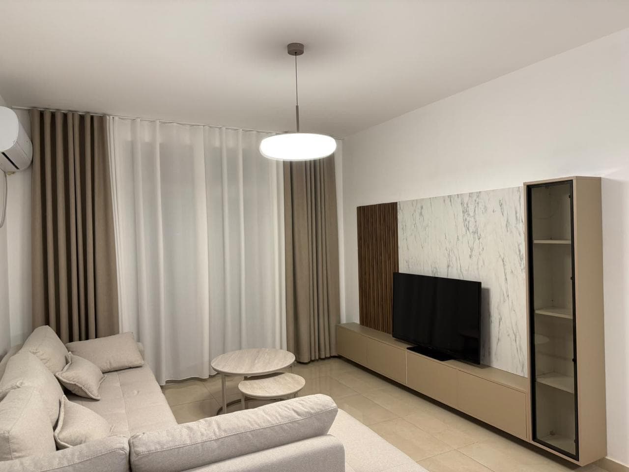 Qera, Apartament 2+1 ,Rruga e Dibrës, Tiranë -70.000 Lekë | 80 m²