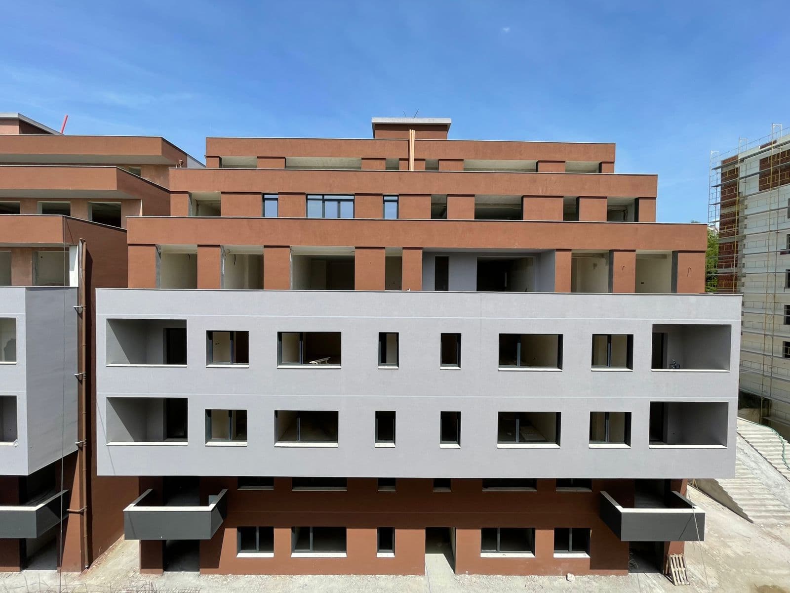 Shitet Apartament 2+1 në Xibrak, Tiranë
