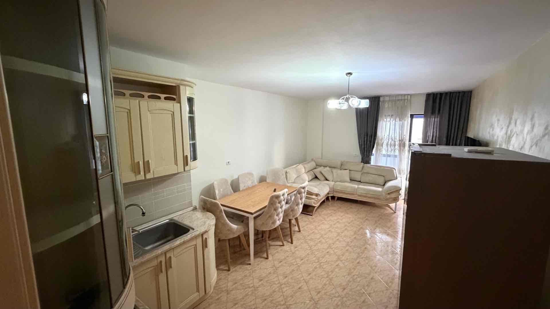Qera, Apartament 2+1 ,Pranë Delijorgjit , Tiranë - 65.000 Lekë | 97 m²