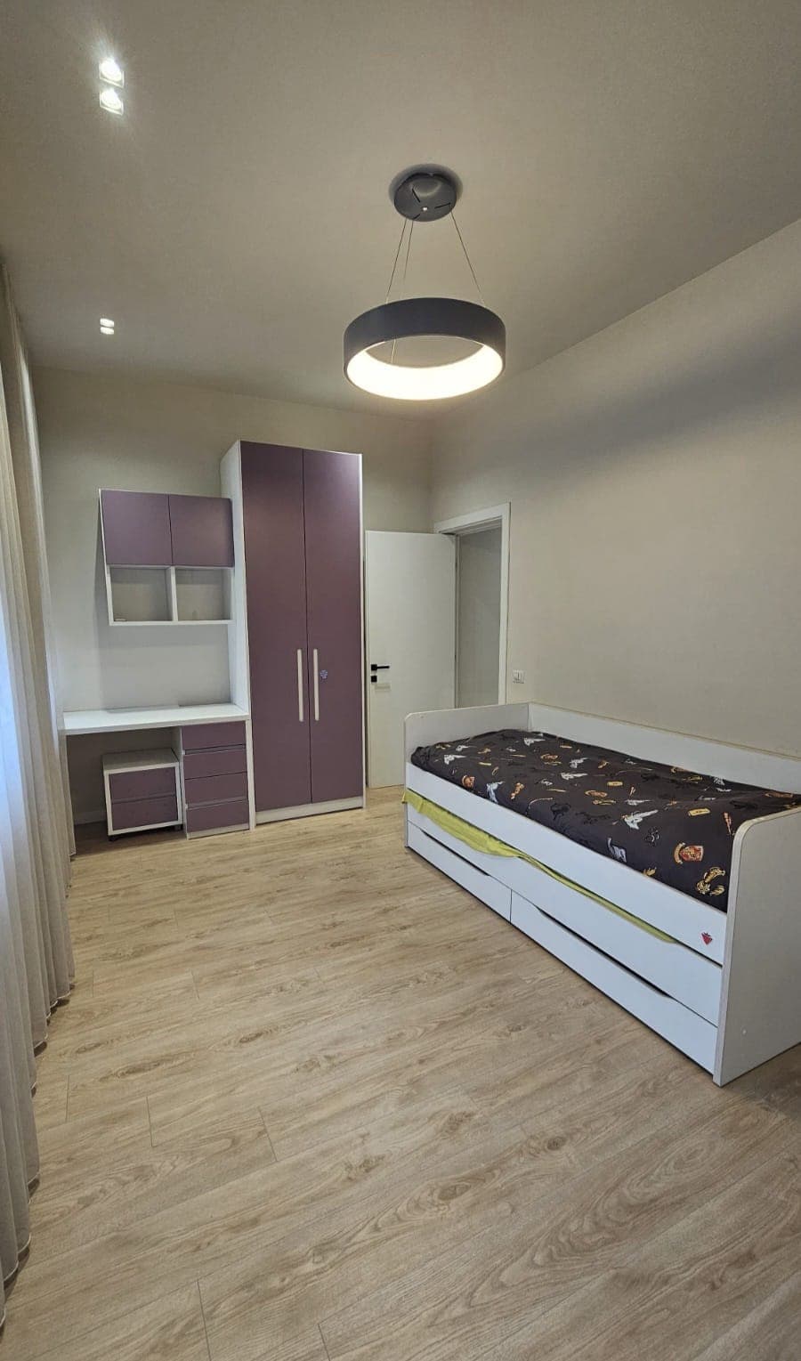 Shitet, Apartament 3+1+2, Liqeni i Thatë, Tiranë 4