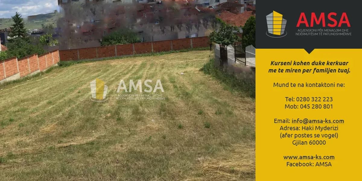 Parcel në shitje