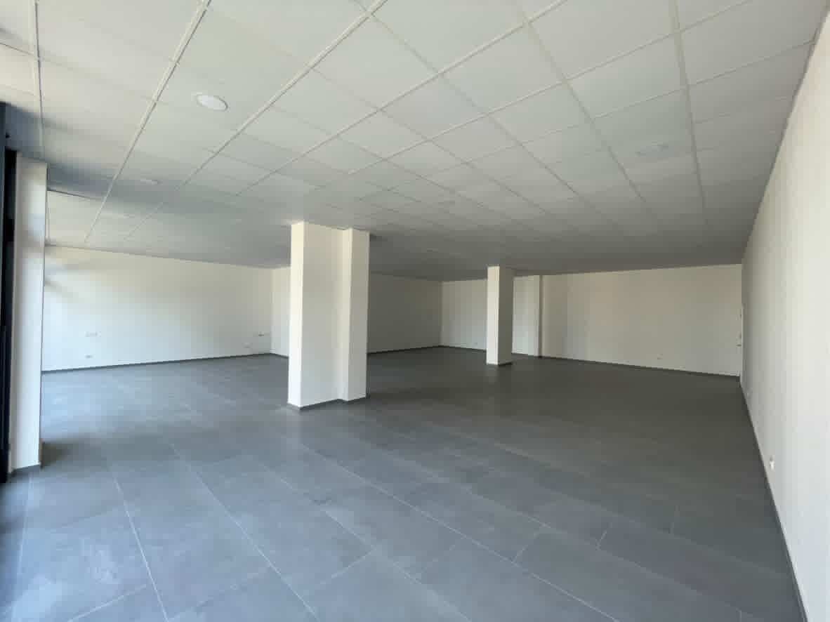 Lokal me QIRA – 188 m² | Dragodan 4
