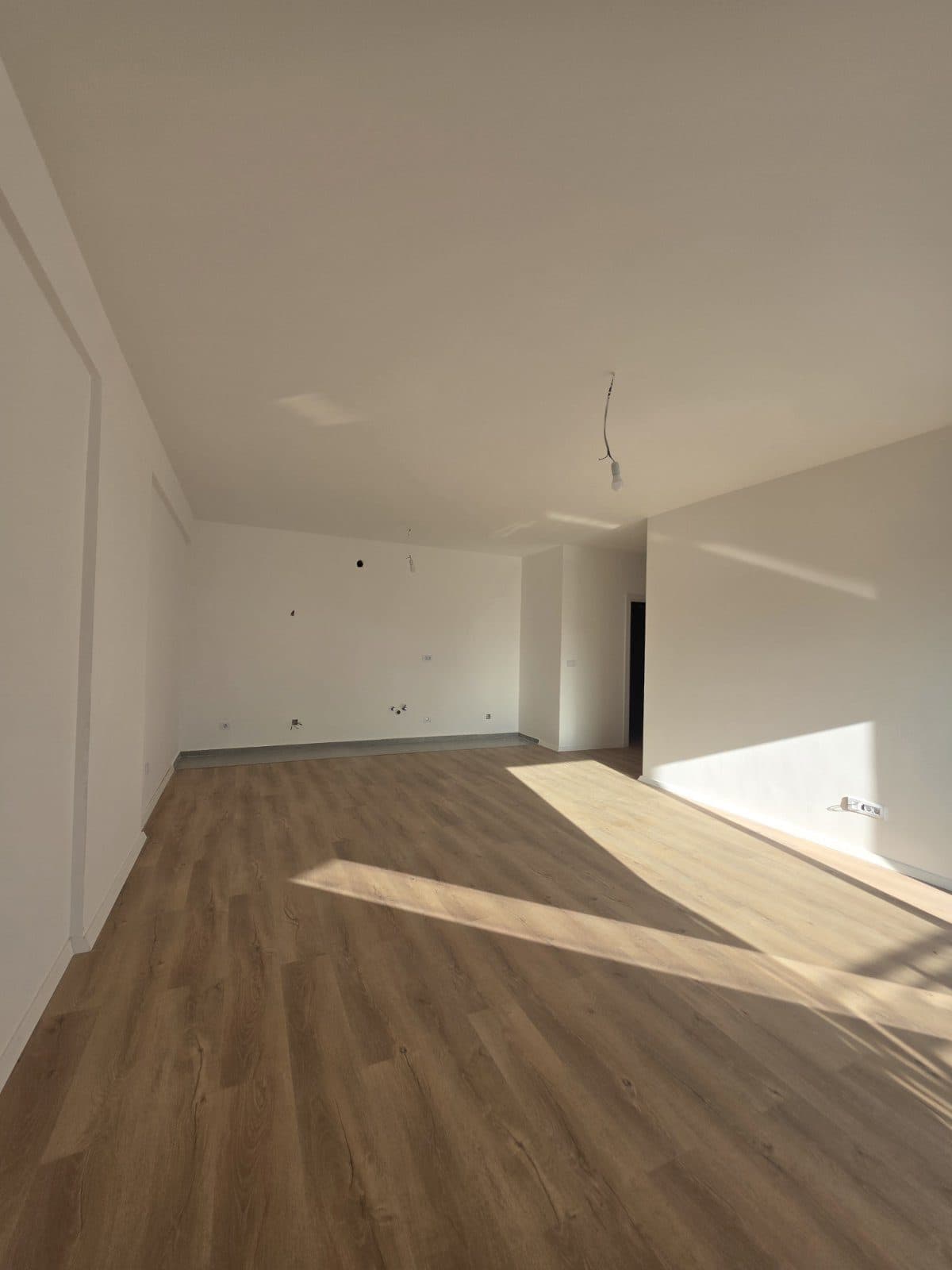 APARTAMENT PËR SHITJE – 124.70 m² 4