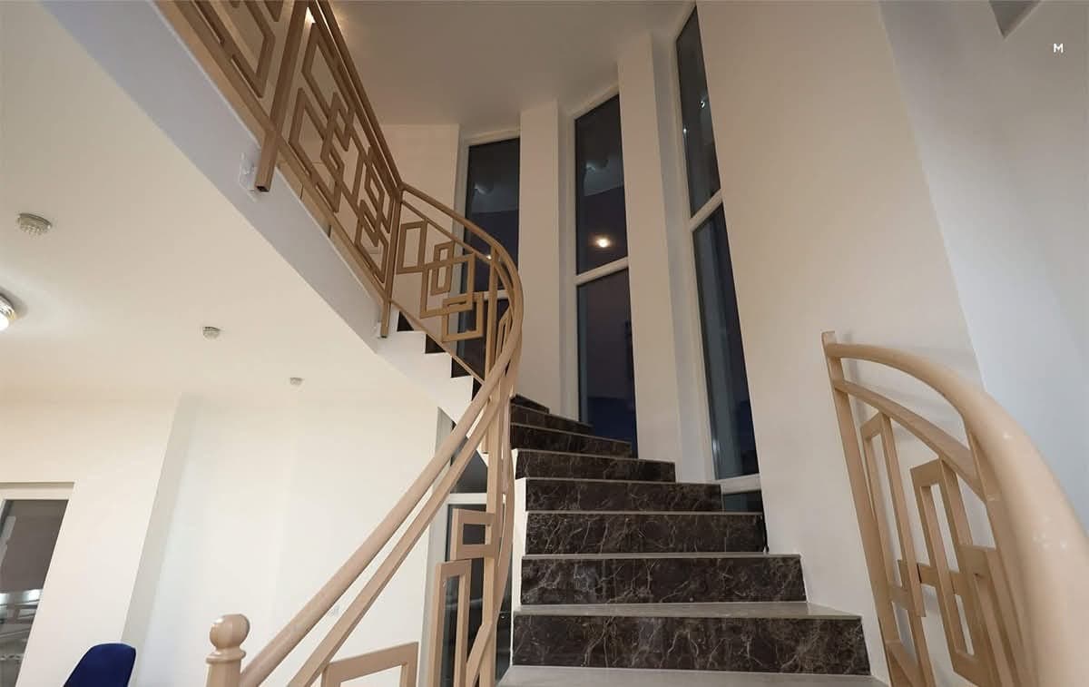 Shtëpi në SHITJE – 340 m² | Lagjja 4