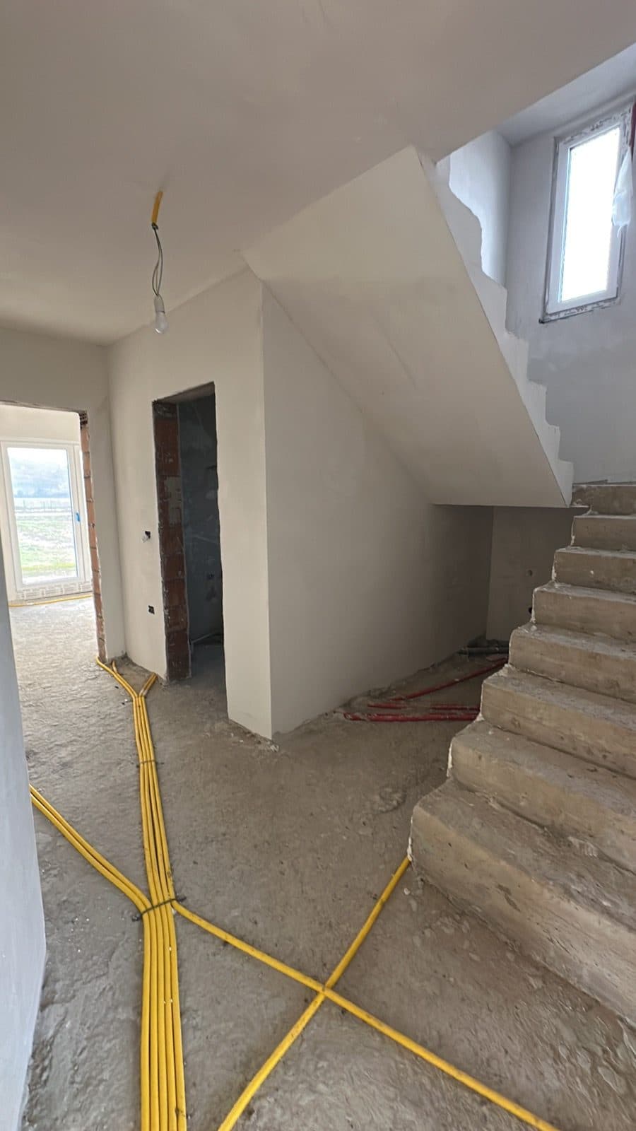 Shtëpi për Shitje – 200 m²