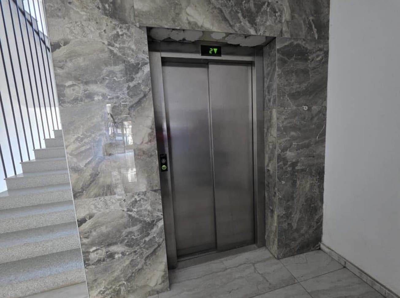 Lokal në SHITJE – 60 m² | Pranë 4