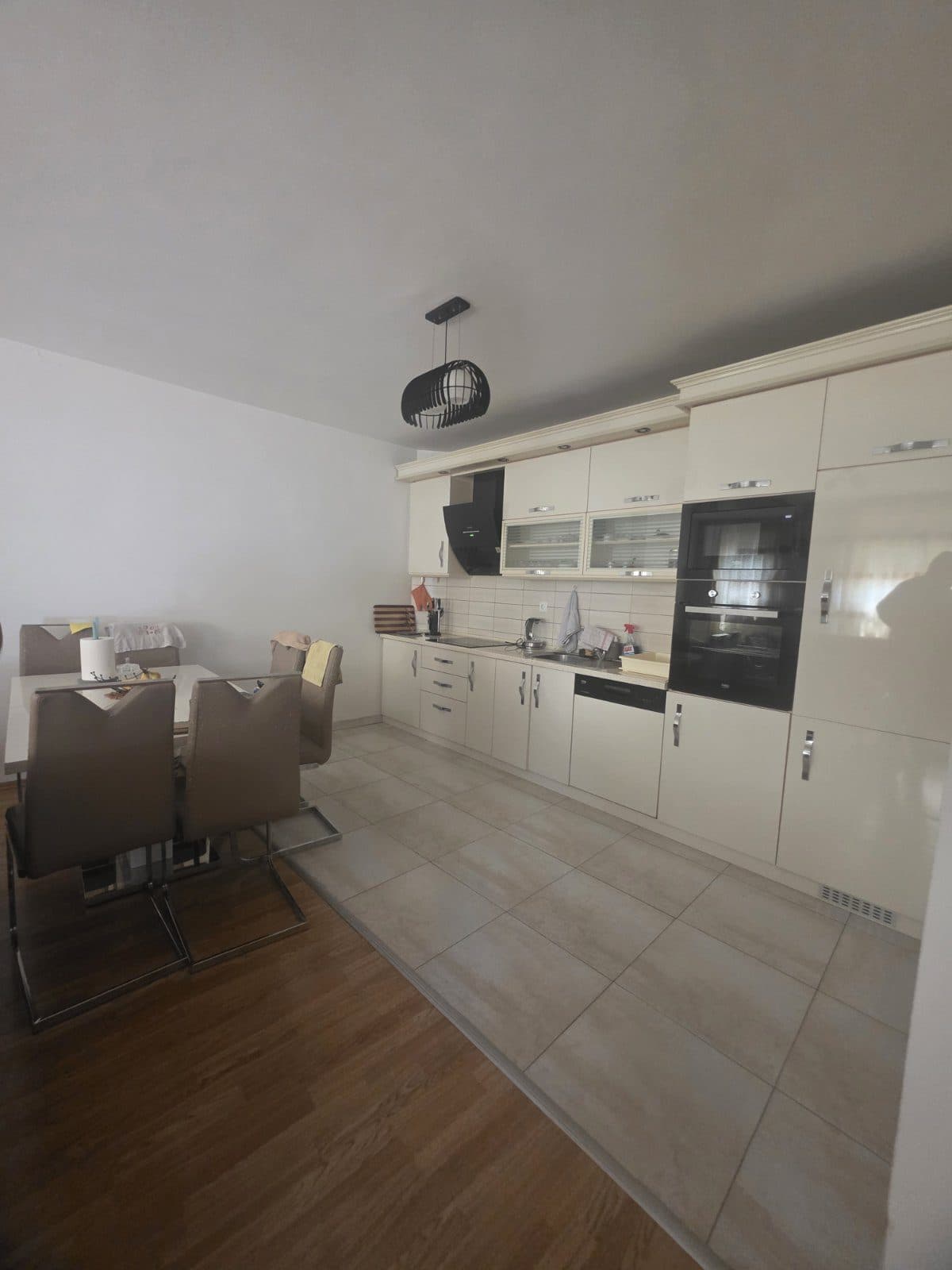 Banesë në SHITJE – 97.50 m² | Fushë 3