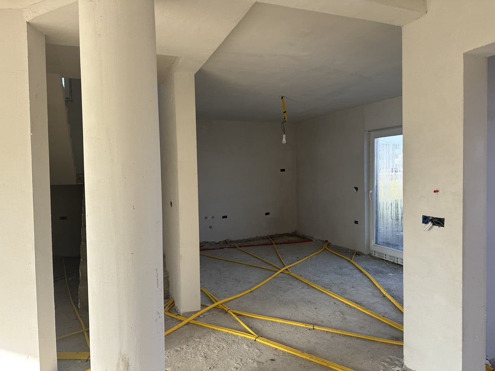 Shtëpi për Shitje – 200 m²