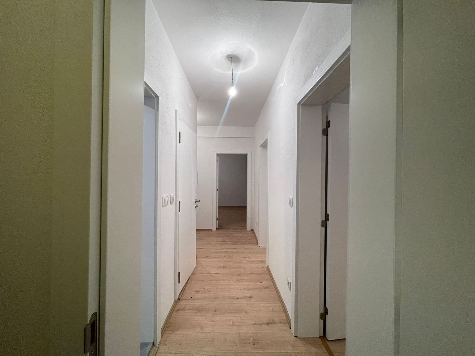 Banesë me QIRA ose në SHITJE – 88 m²