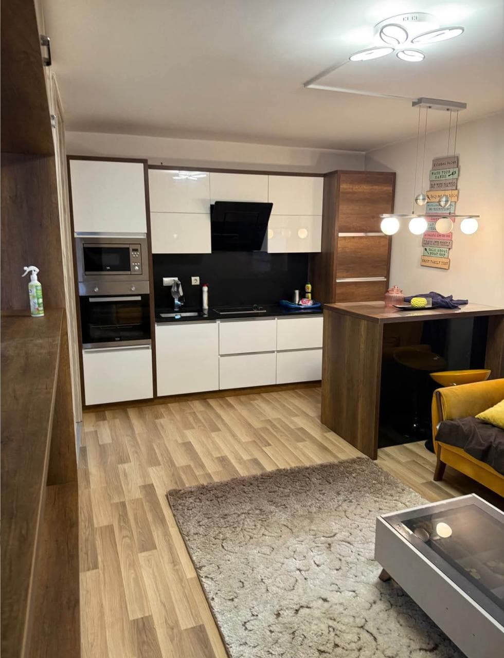 Banesë me QIRA – 70 m² | Tophane, 2