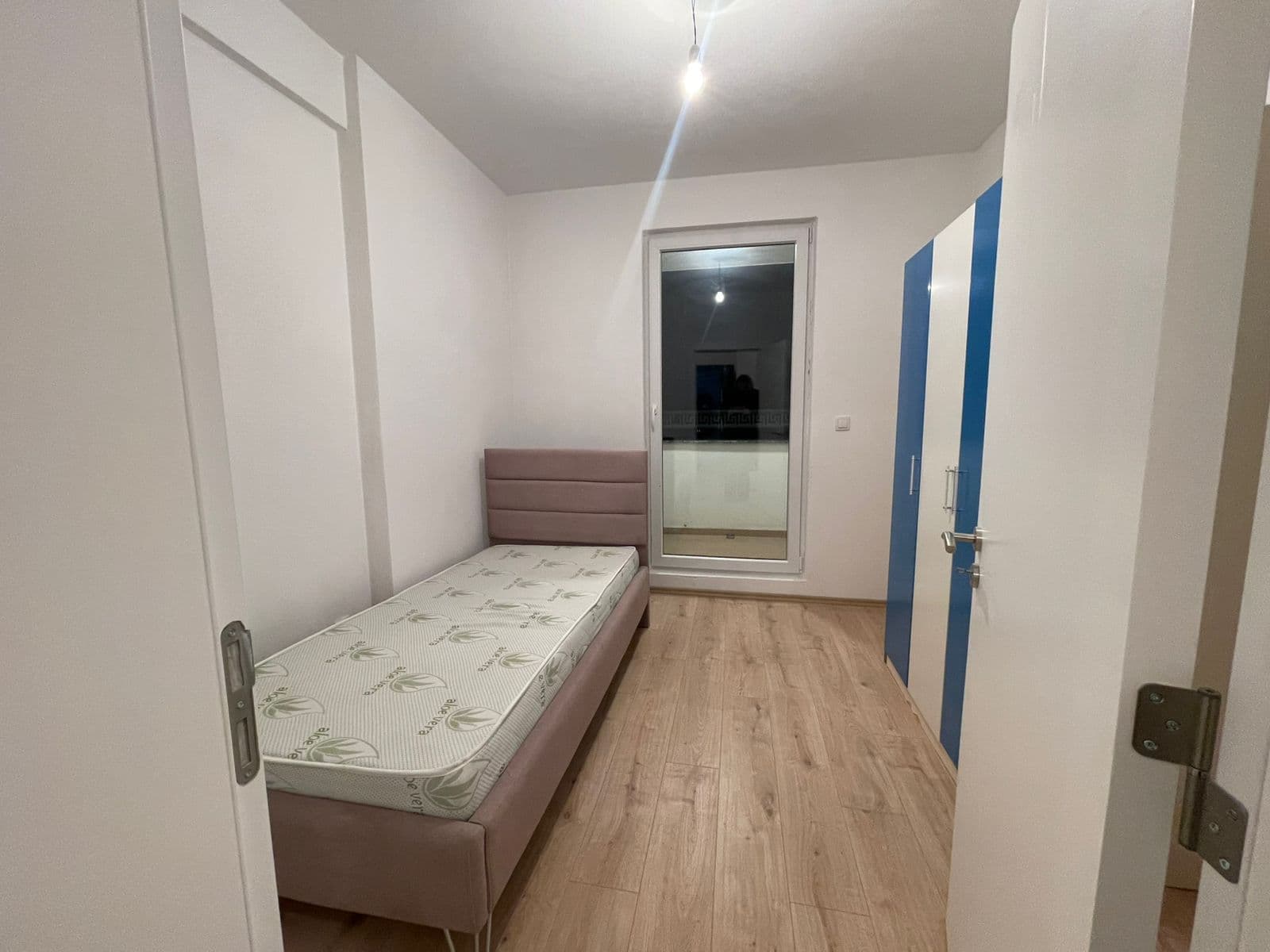 Banesë me QIRA ose në SHITJE – 88 m² 4