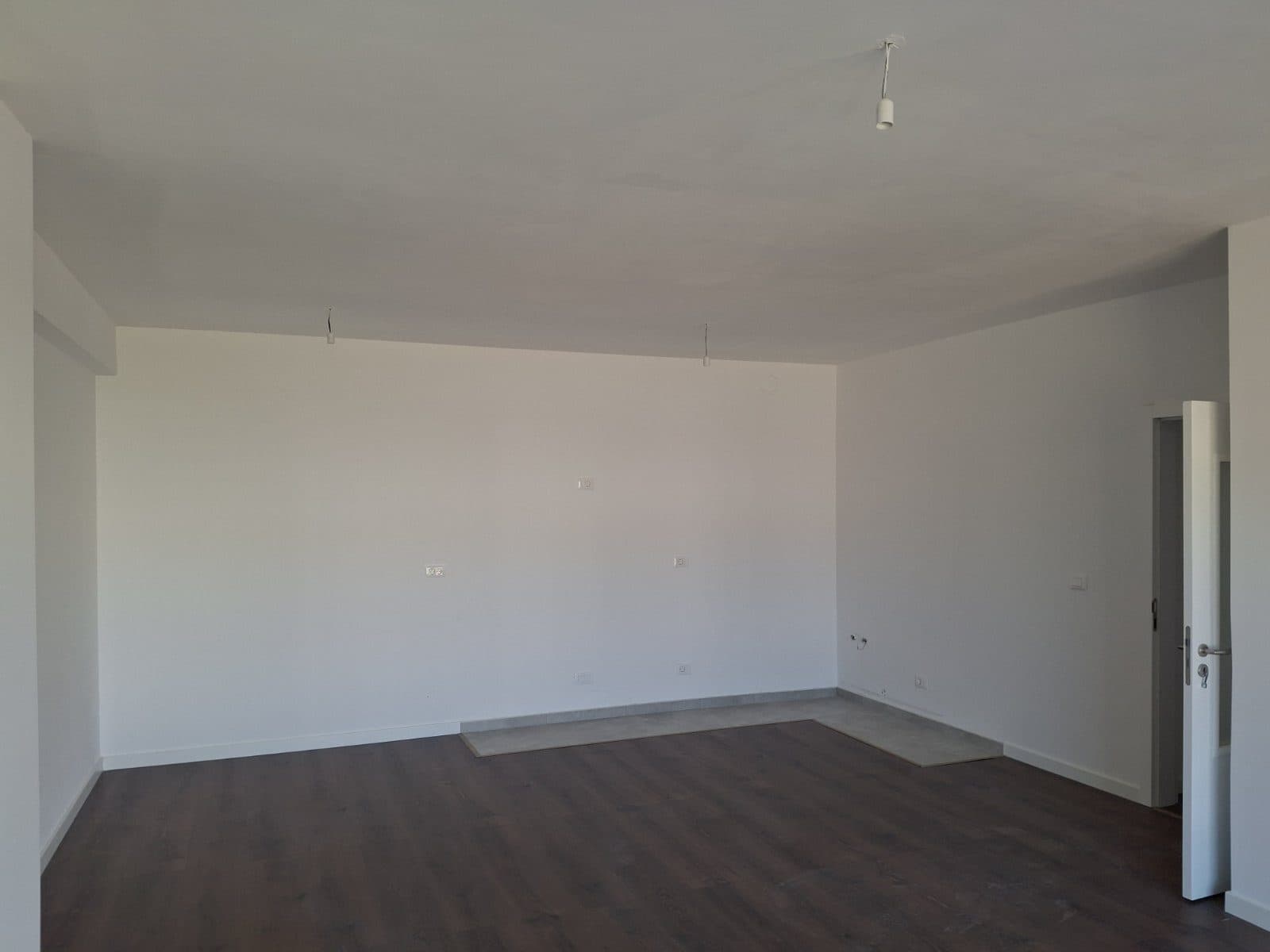 APARTAMENT PËR SHITJE – 93.60 m² 2