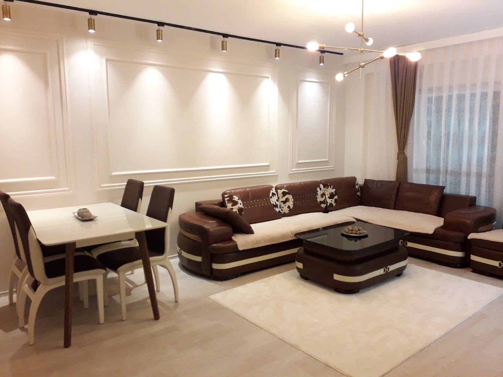 APARTAMENT PËR QIRA – 85 m²
