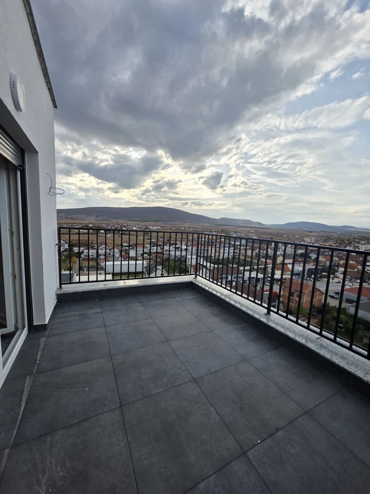 APARTAMENT PËR SHITJE – 87 m² 2