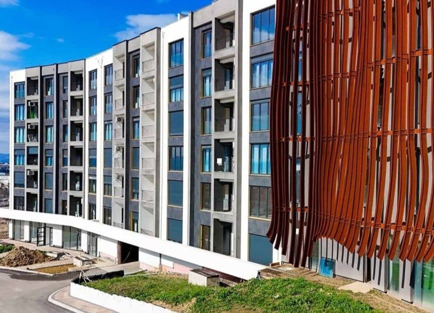 Banesë në SHITJE – 83.60 m² | Kalabri,