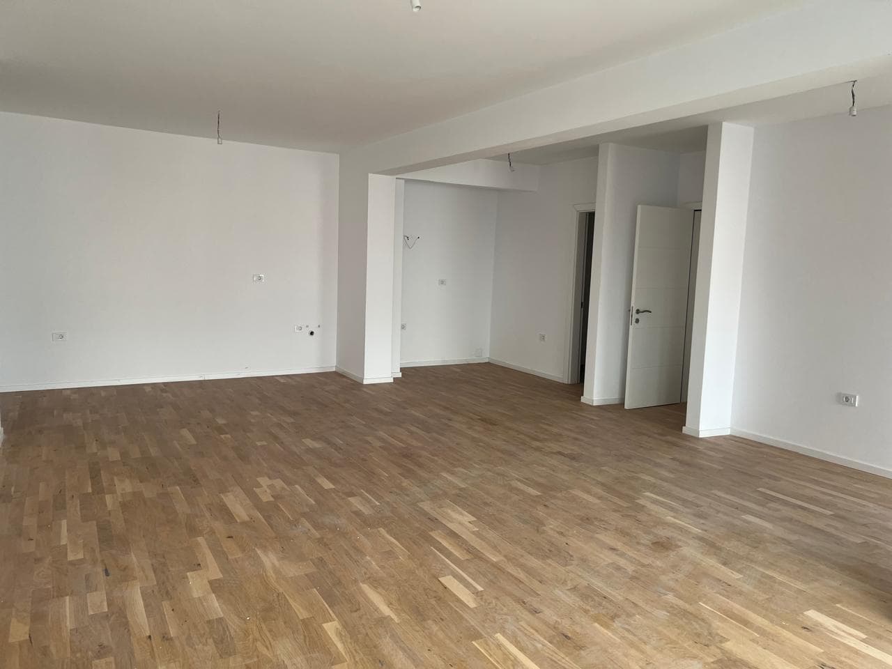 Apartament për SHITJE – 180 m² | Rruga Muharrem Fejza, Prishtinë