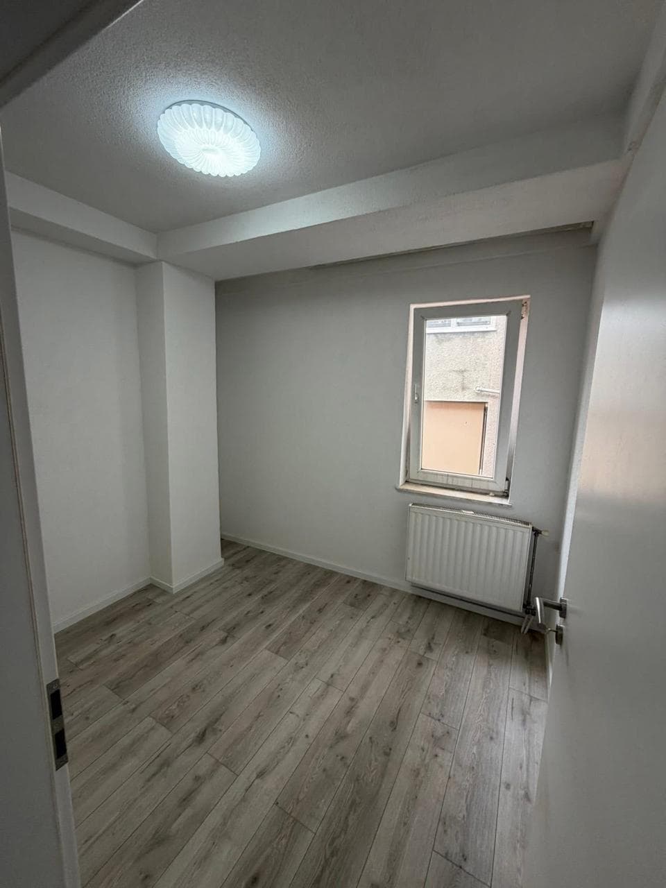 APARTAMENT PËR QIRA – 80 m² 3