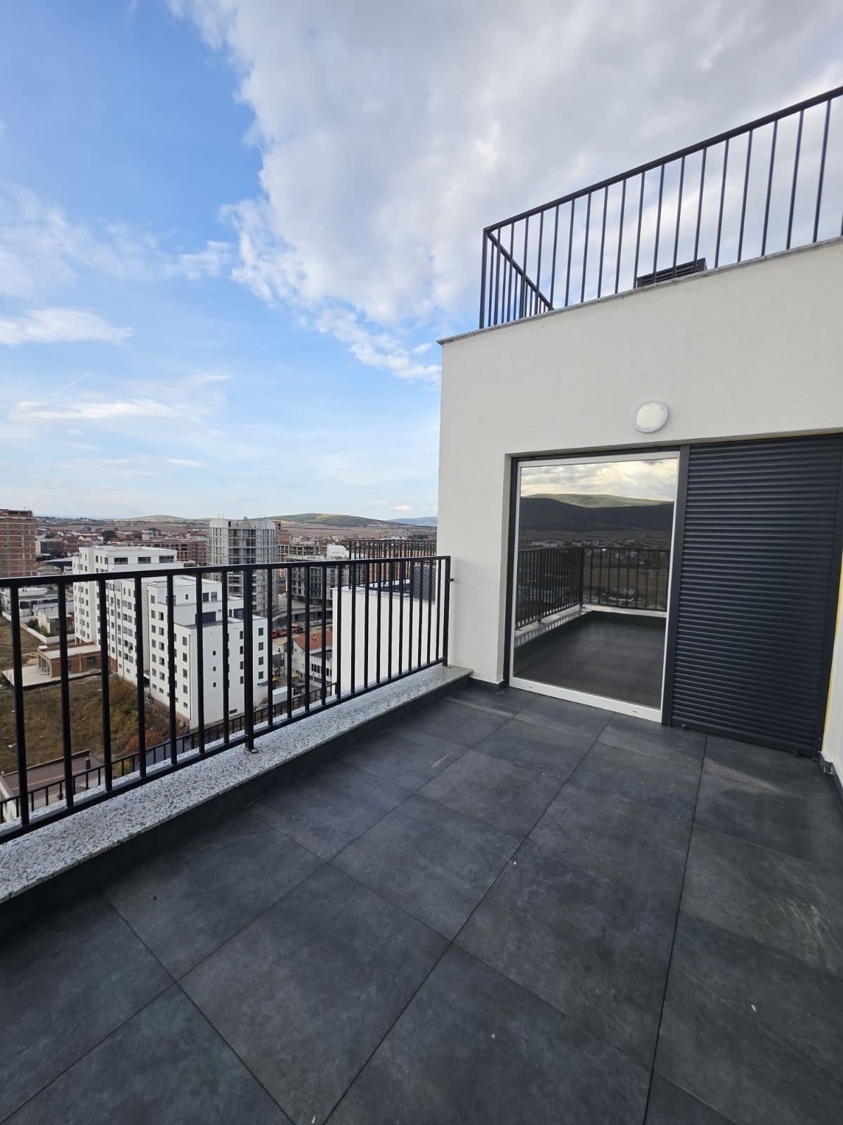 APARTAMENT PËR SHITJE – 87 m²