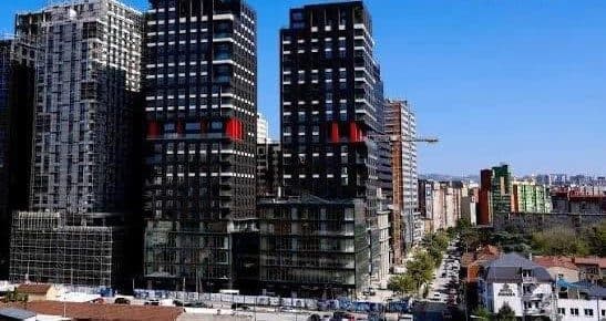HAPËSIRË ZYRE PËR QIRA – 105 m²
