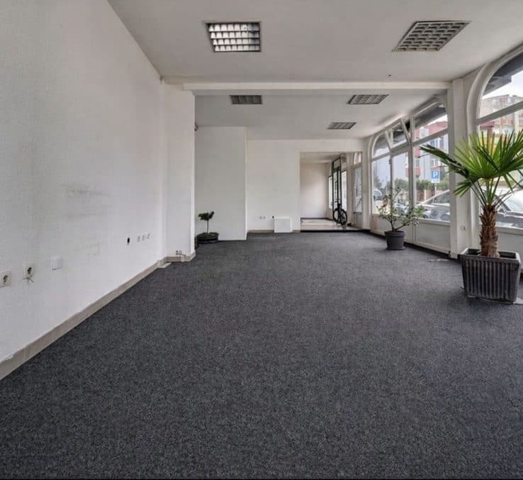 LOKAL ME QIRA – 320 m² | RRUGA GAZMEND 4