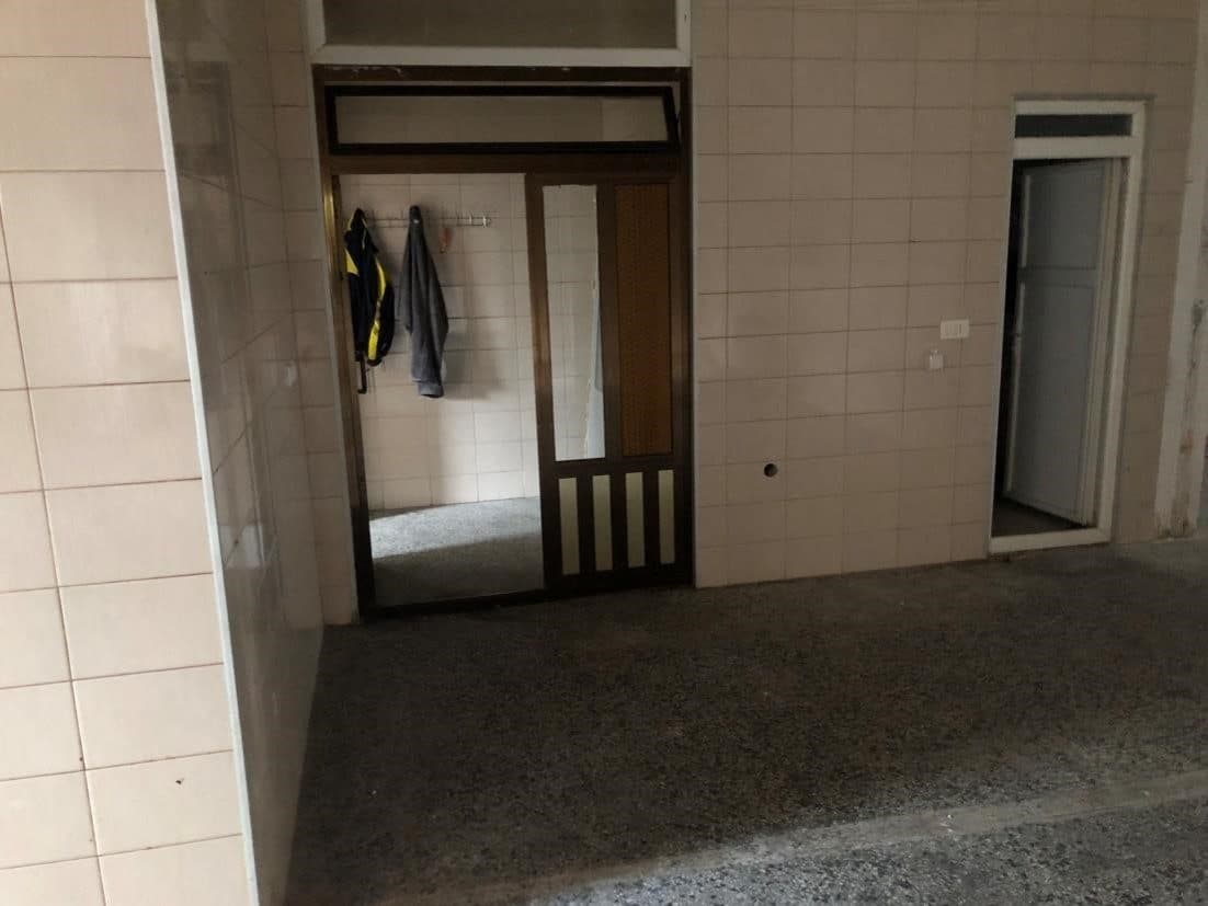 Lokal me QIRA – 300 m² | në Kalabri 2