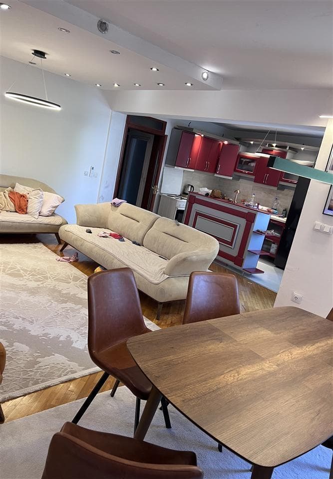 Banesë në SHITJE – 107 m² | Bregu i 4