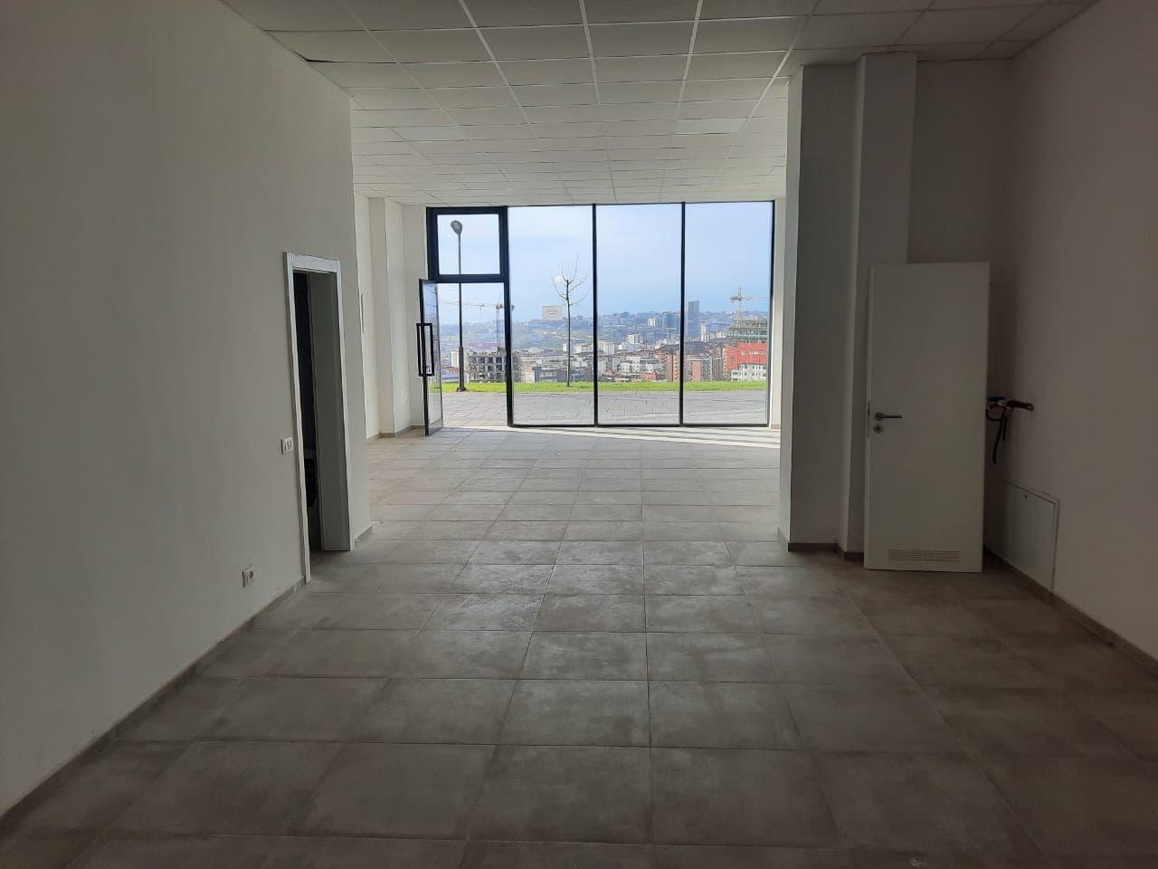 Lokal në SHITJE – 75.6 m² | Prime City, 2