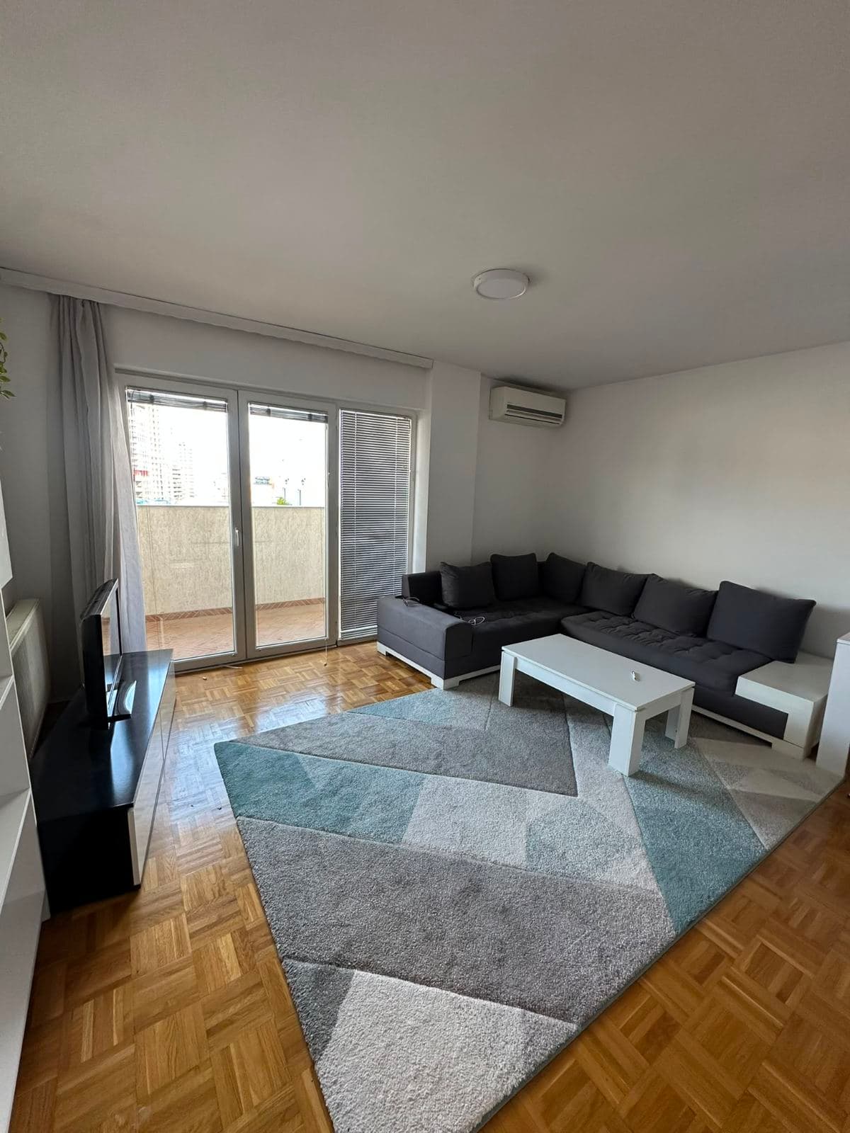 Banesë në SHITJE – 77 m² | Dragodan,