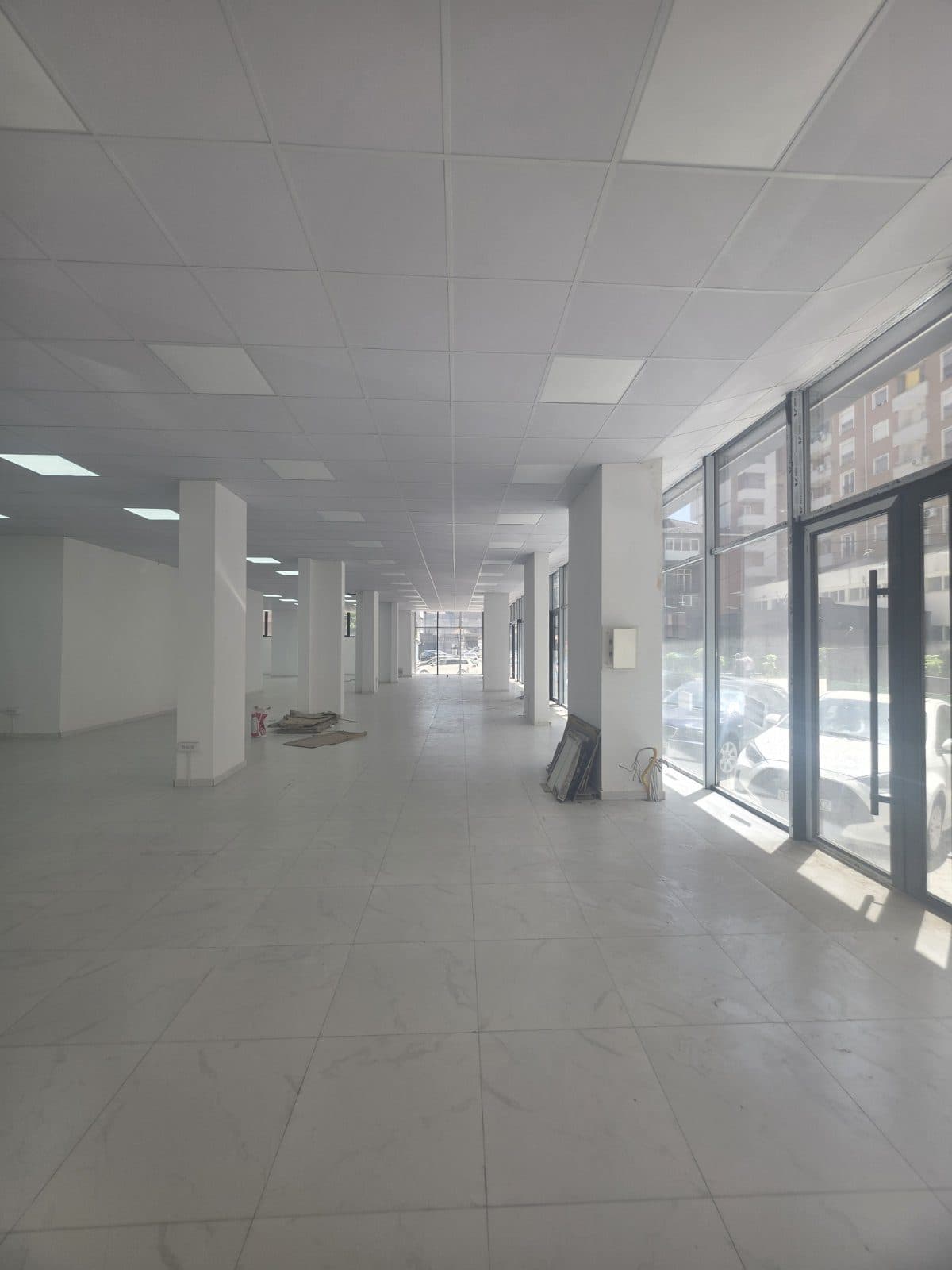 Lokal me QIRA – 400 m² | Fushë Kosovë