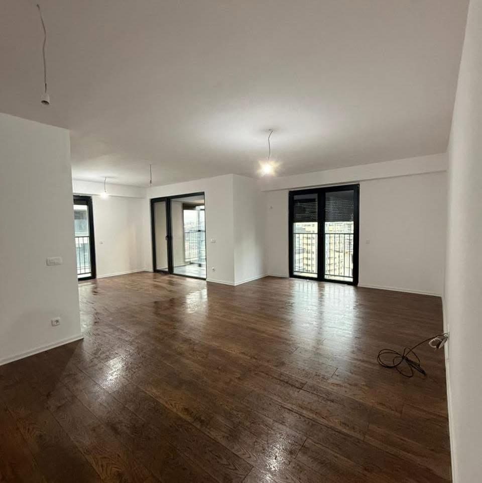 HAPËSIRË ZYRE PËR QIRA – 105 m² 2